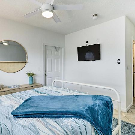 Merritt Island Home Fire Pit And Canal Access! Екстериор снимка