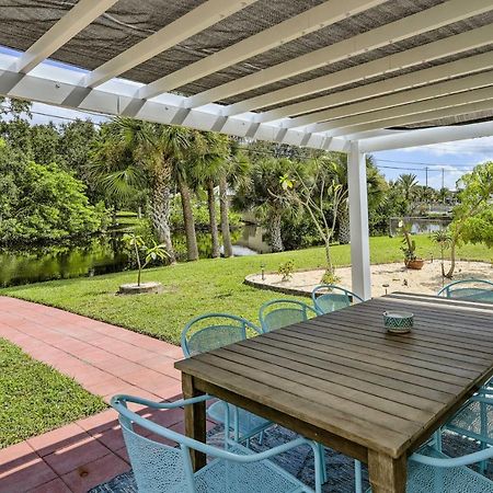 Merritt Island Home Fire Pit And Canal Access! Екстериор снимка