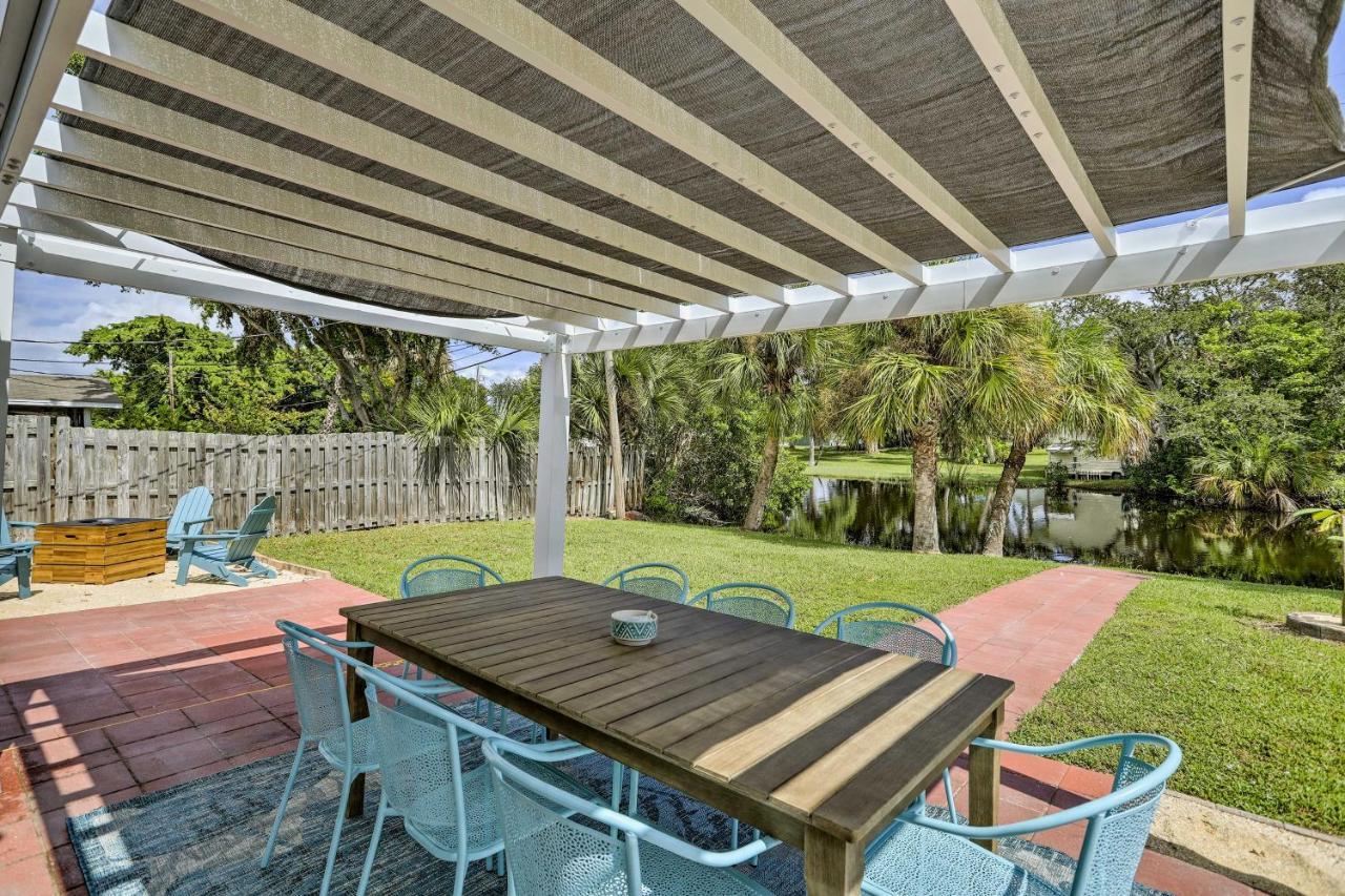Merritt Island Home Fire Pit And Canal Access! Екстериор снимка