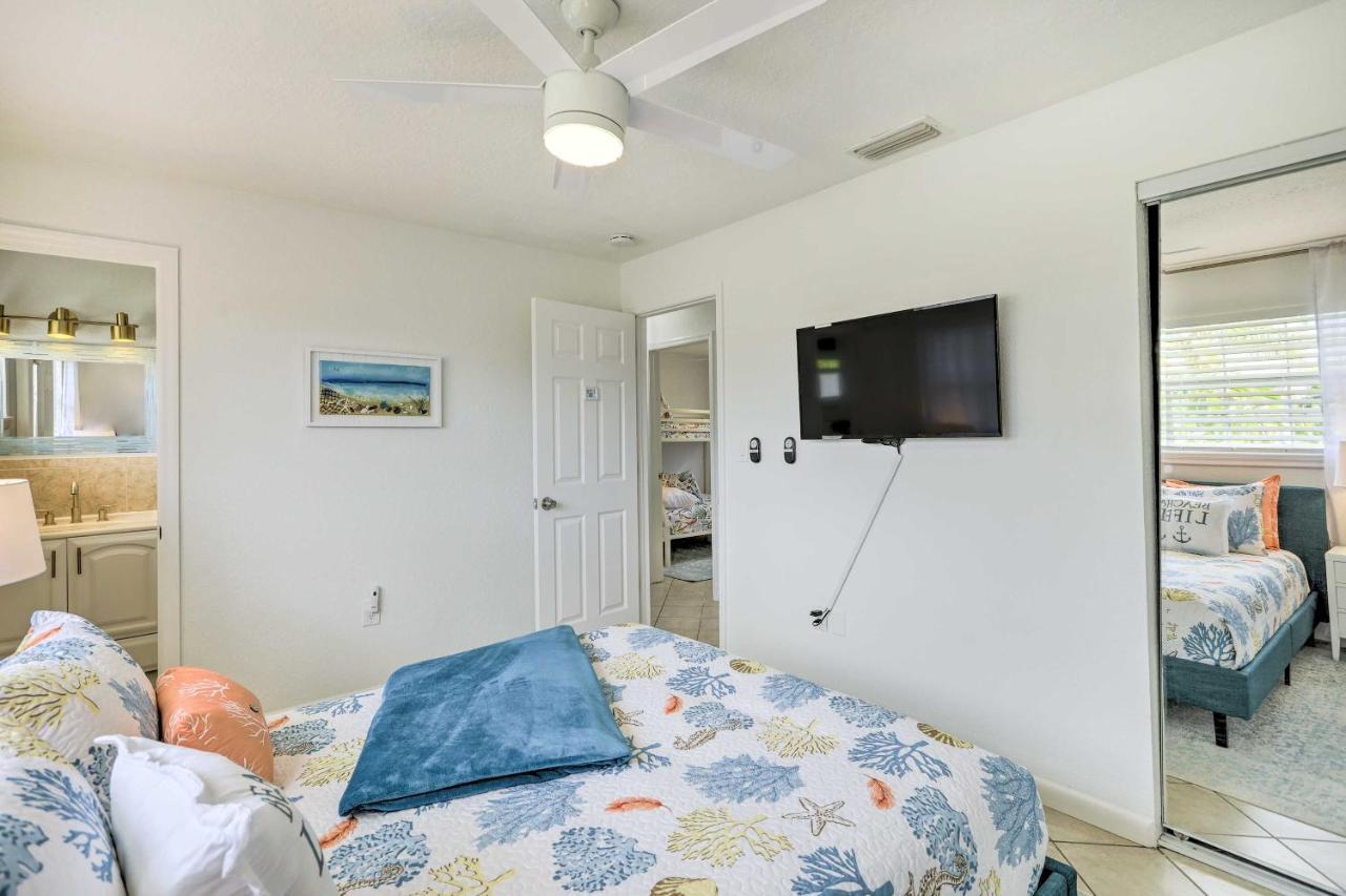 Merritt Island Home Fire Pit And Canal Access! Екстериор снимка