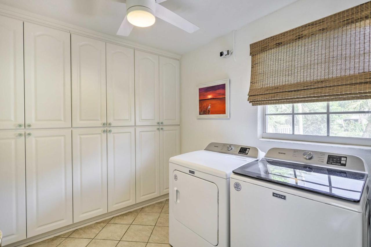Merritt Island Home Fire Pit And Canal Access! Екстериор снимка